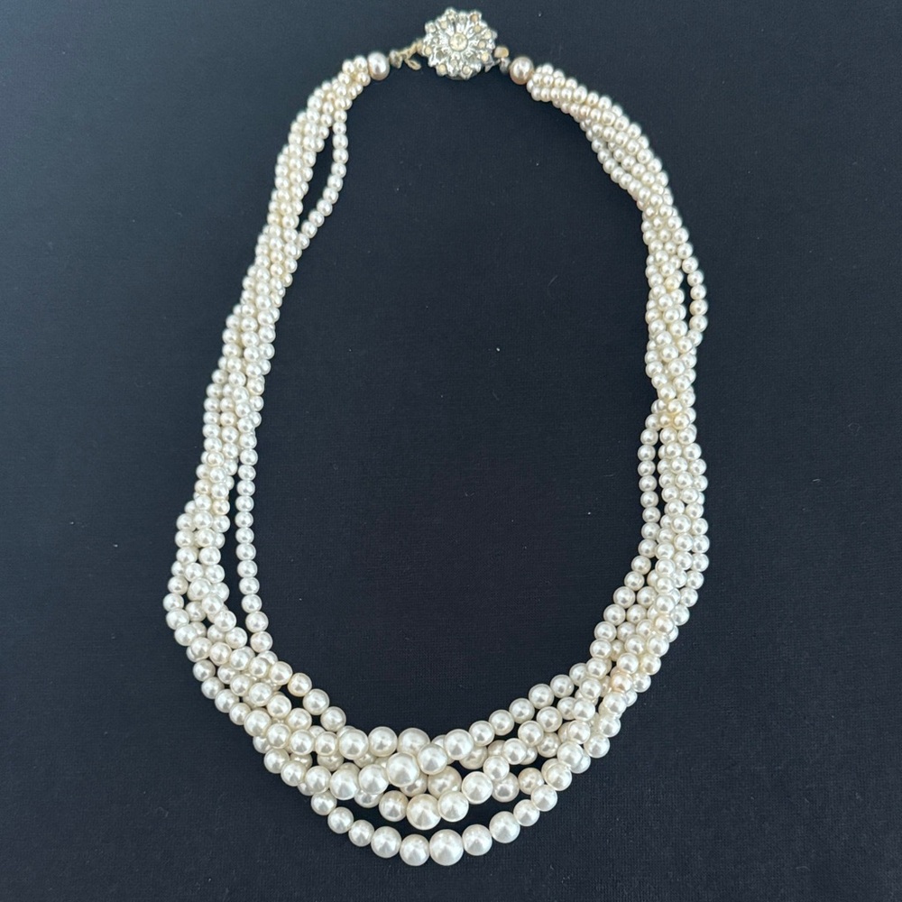 Vintage Baroque style Classic Multi-Strand Pearl Necklace - Ivory